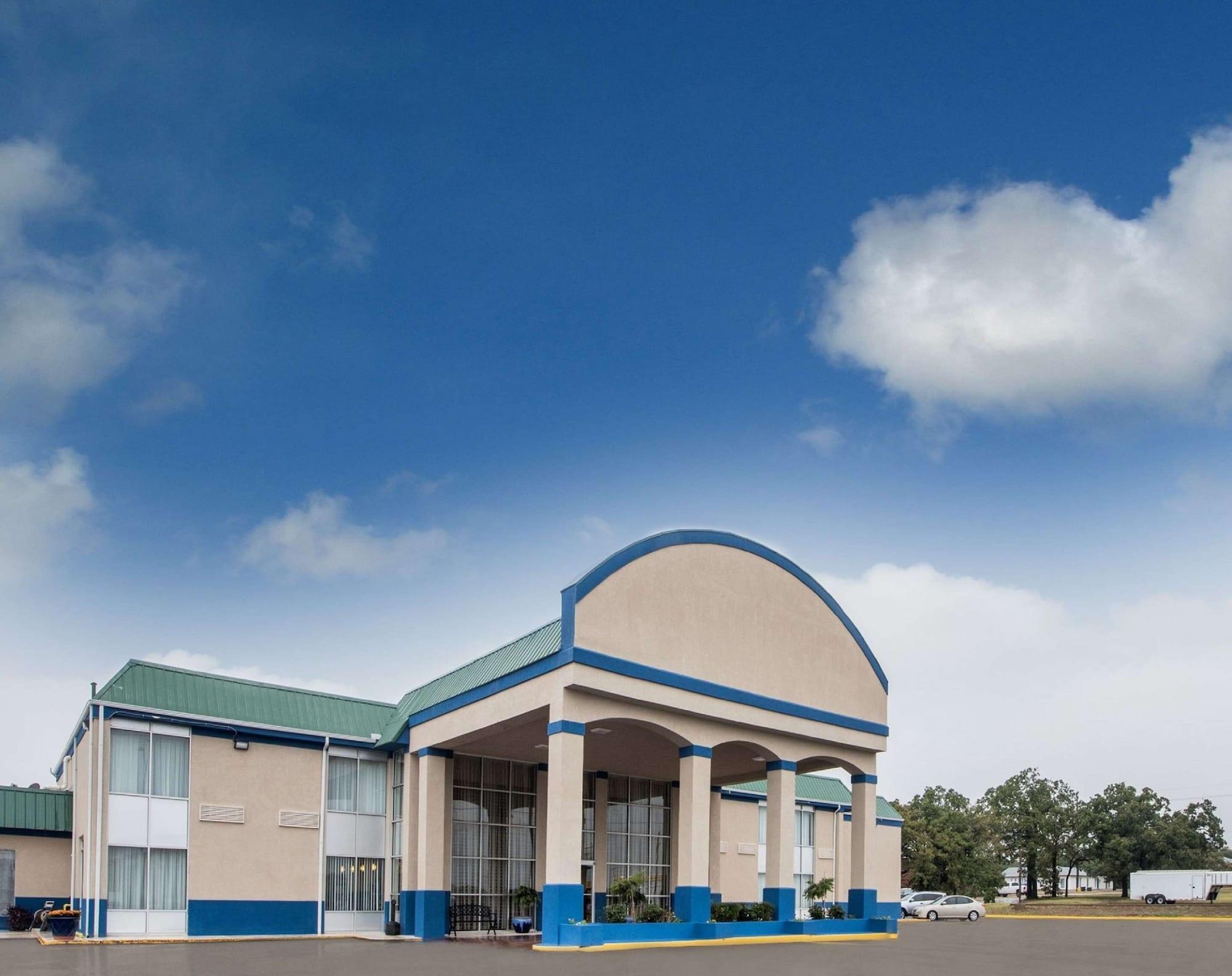 Vista Exterior SureStay Hotel by Best Western Duncan