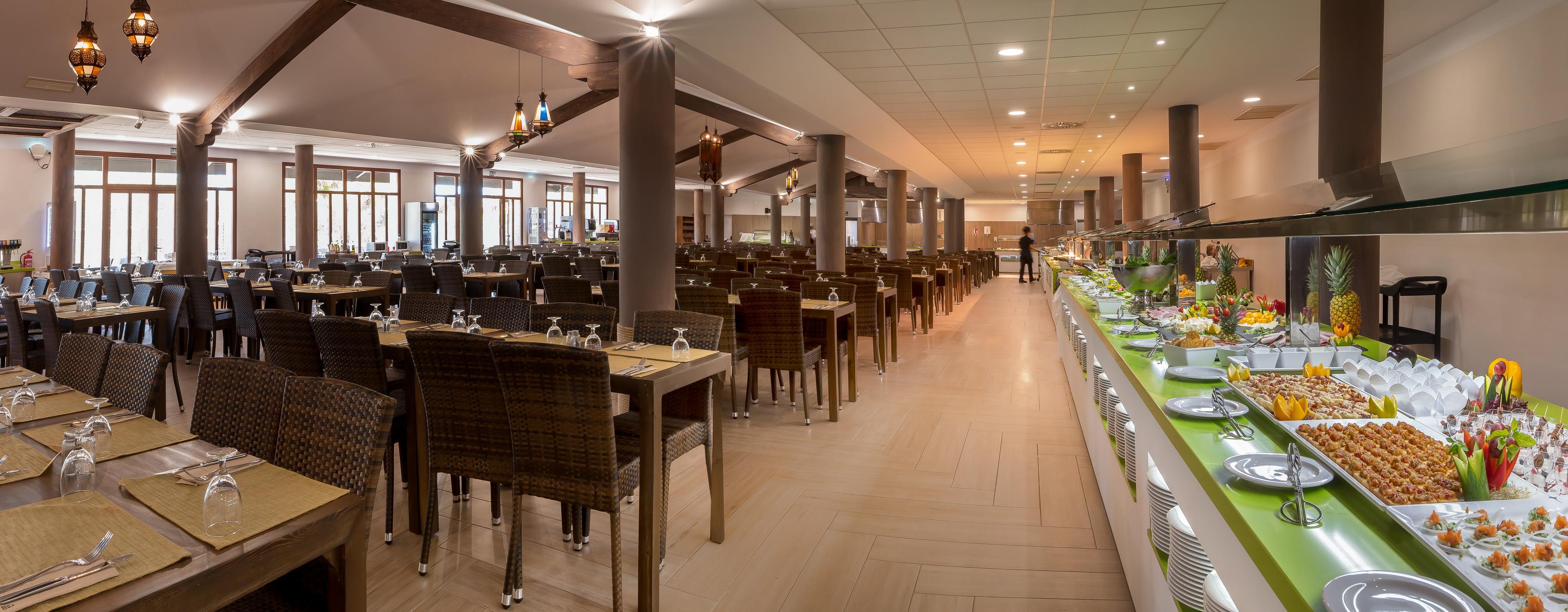 Restaurant Magic Natura Animal, Waterpark & Polynesian Resort