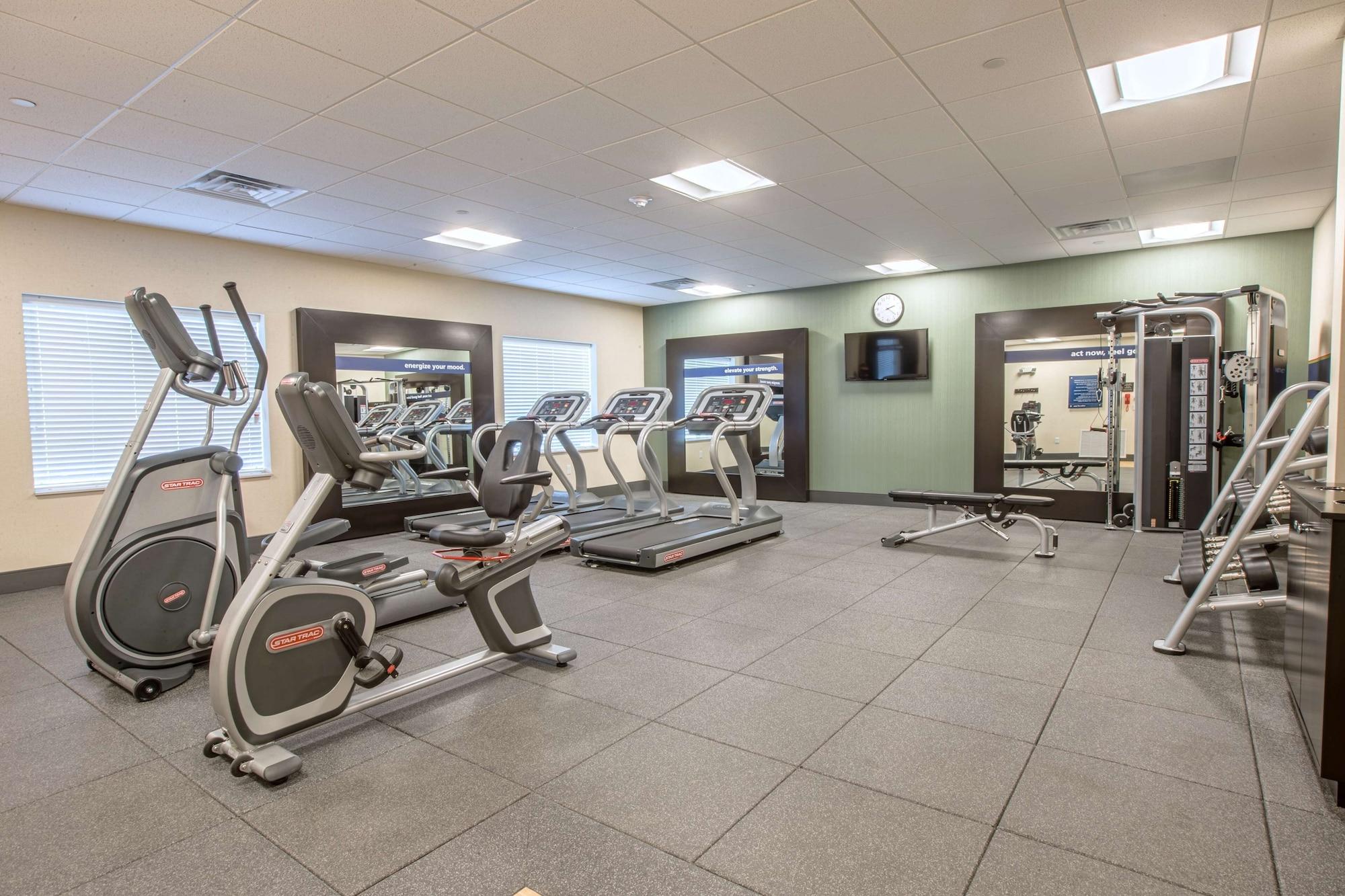 Gimnasio Hampton Inn by Hilton Amesbury