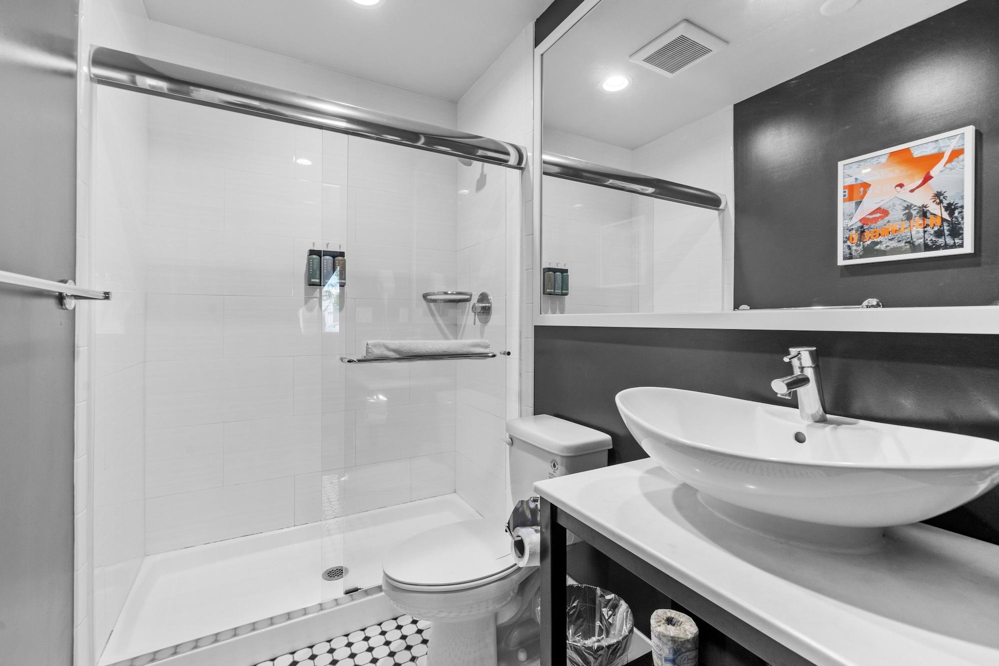 Equipamiento de Habitación Le Bon Hotel Hollywood