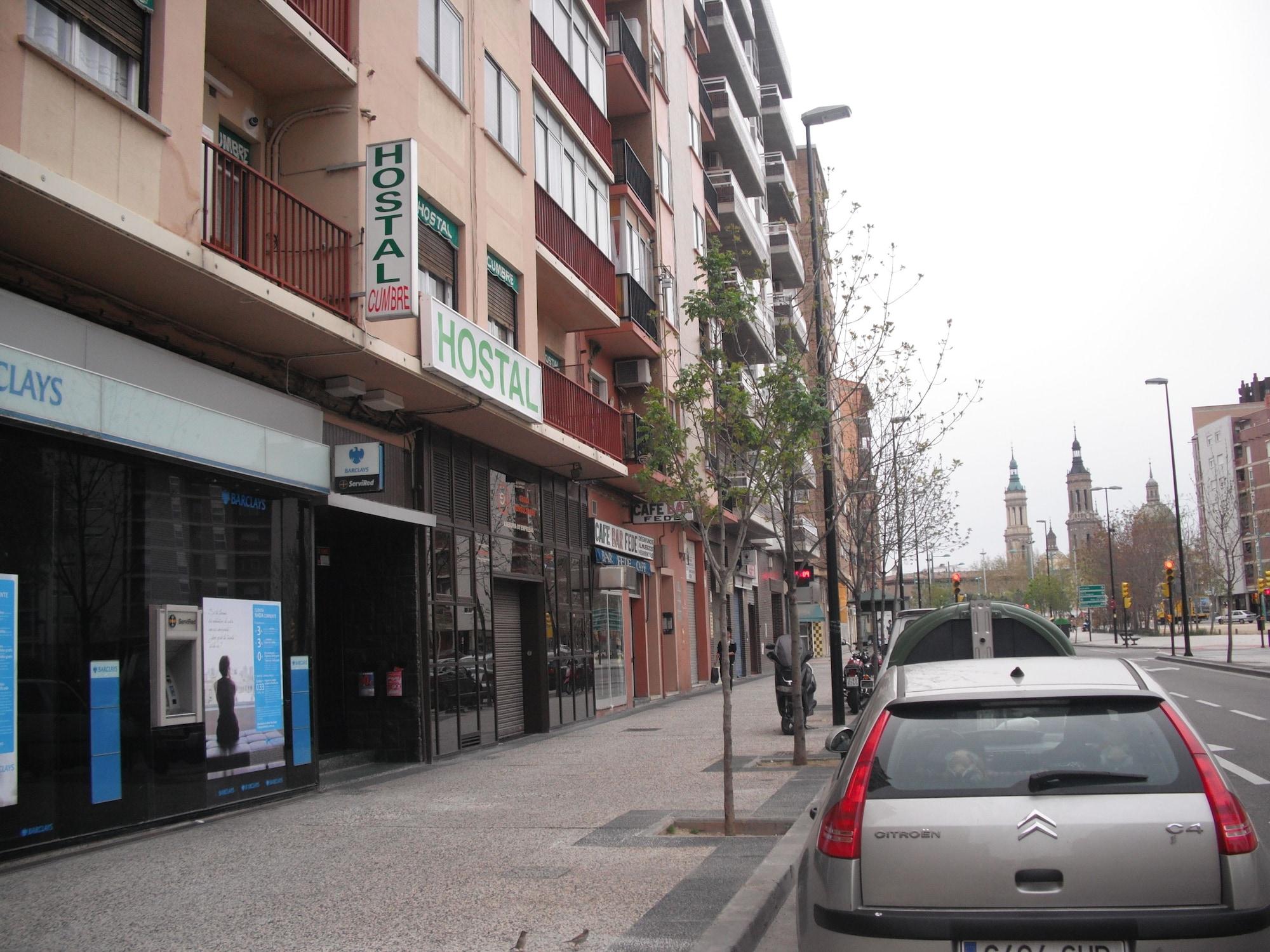 Vista Exterior Hostal Cumbre