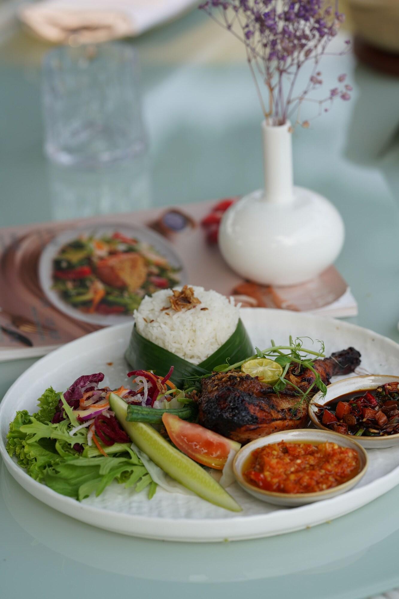 Restaurant Sheraton Jakarta Soekarno Hatta Airport