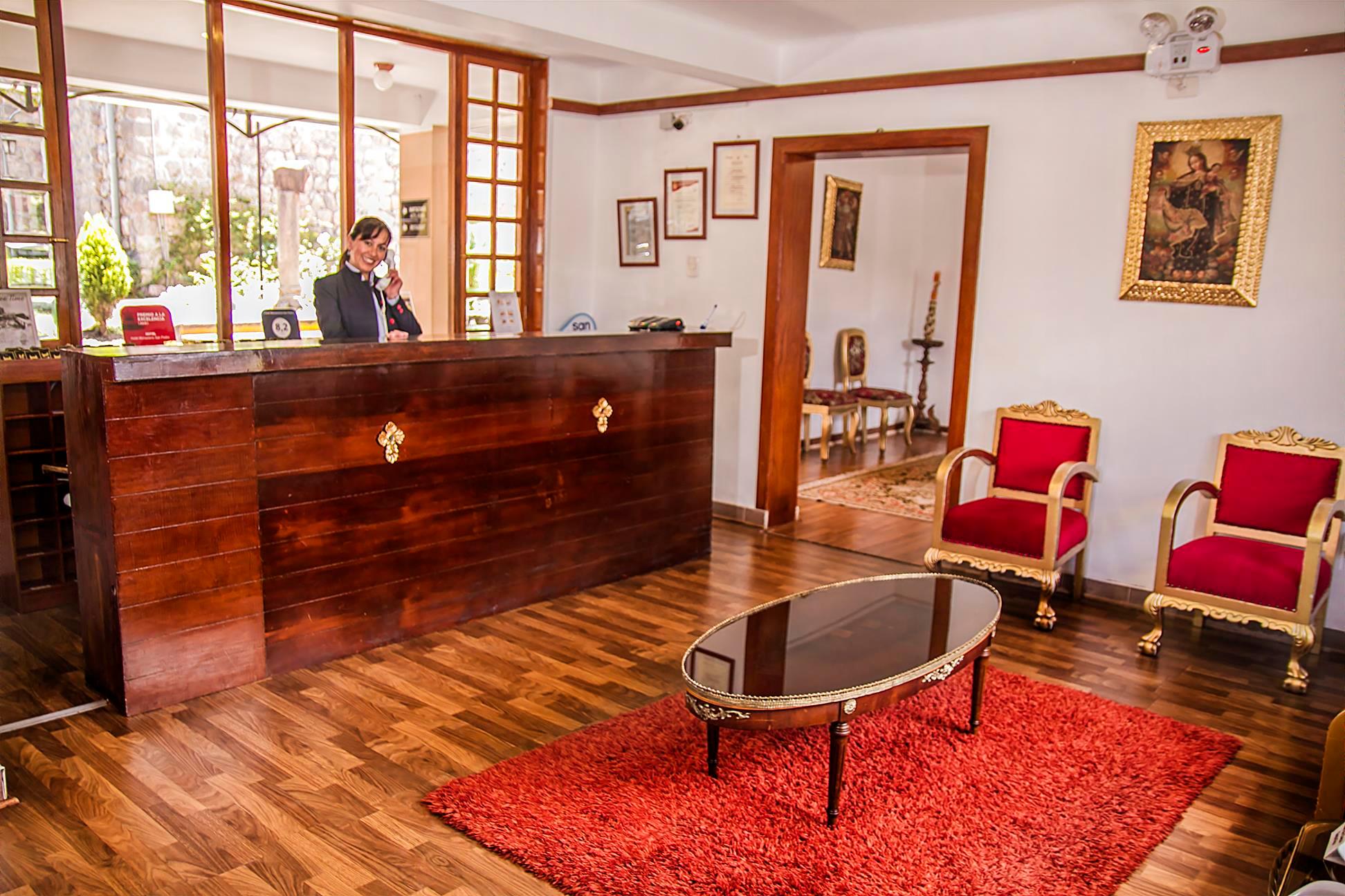 Vista Lobby Hotel Monasterio San Pedro