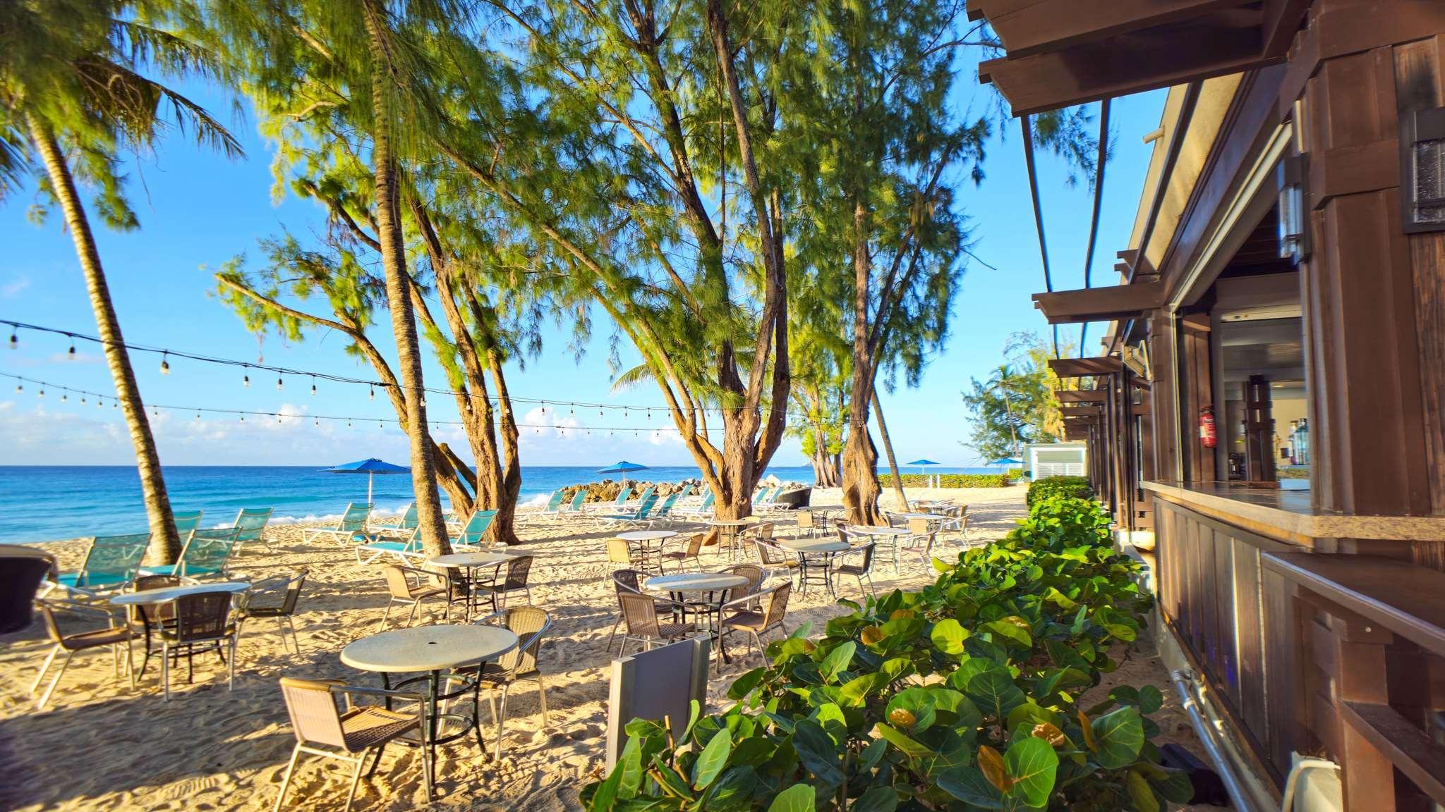 Vista Exterior Divi Southwinds Beach Resort