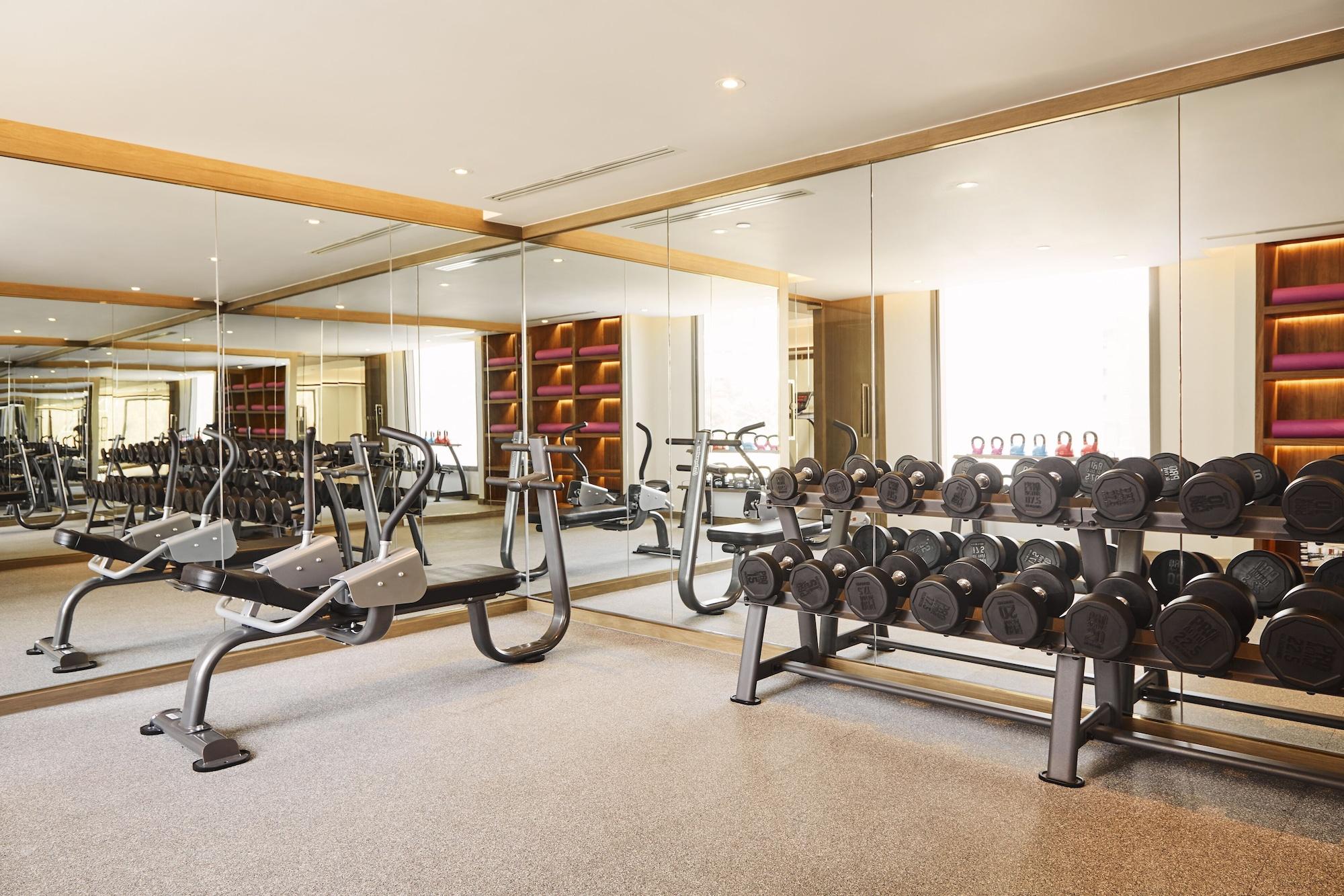 Gimnasio Montien Hotel Surawong Bangkok