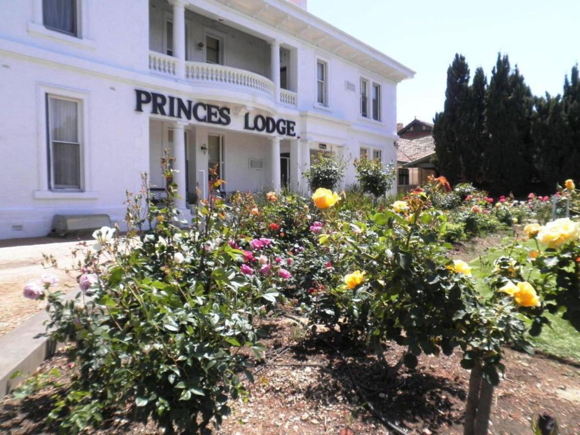 Vista Exterior Princes Lodge Motel