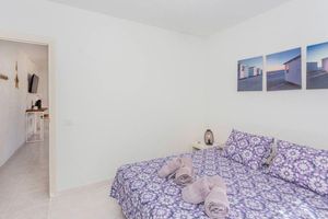 Alquiler Vacacional - Stunning Menorca Villa with Pool, Near Beaches in Los Dolfines,