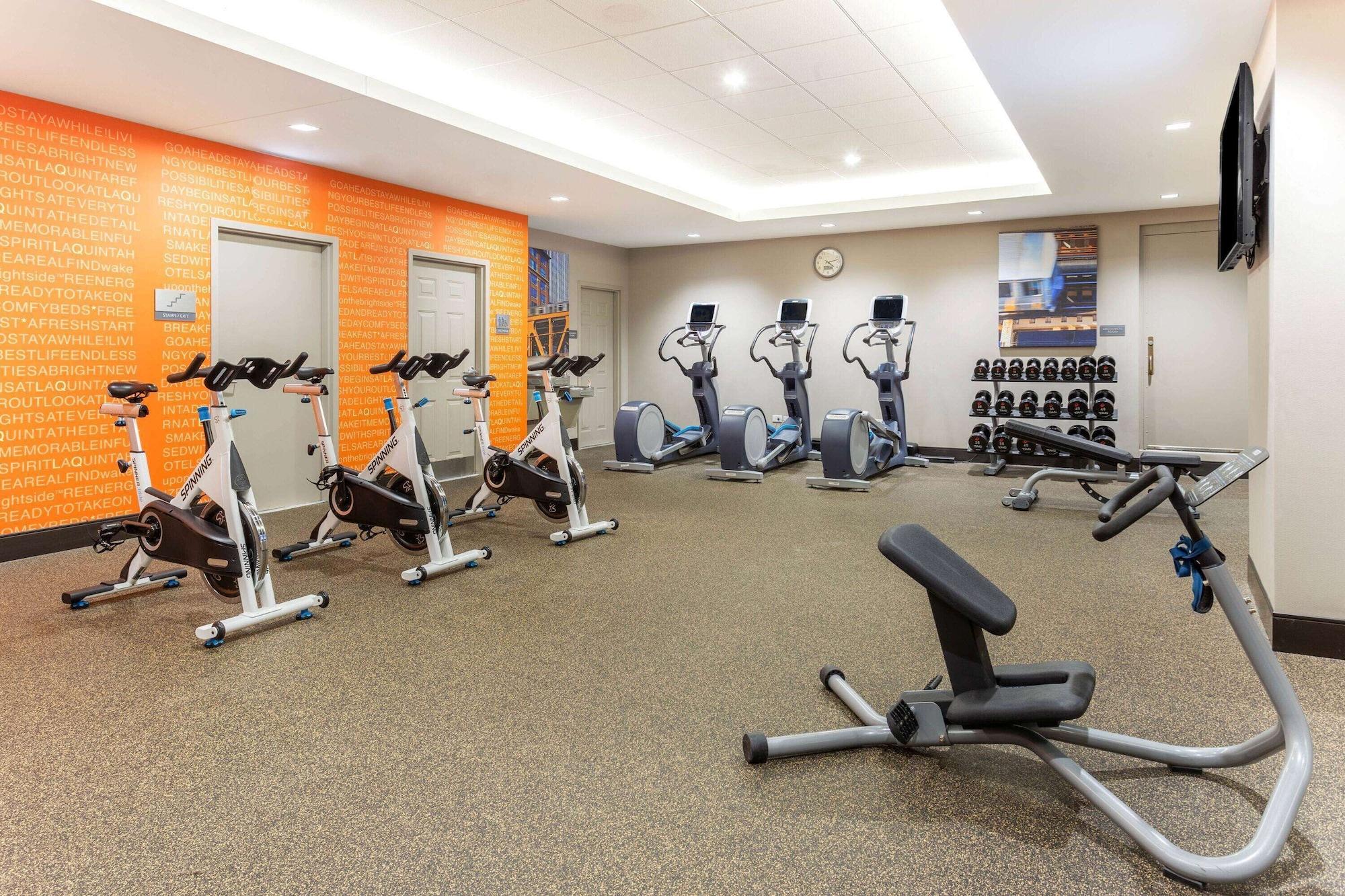 Gimnasio La Quinta Inn & Suites by Wyndham Chicago Downtown