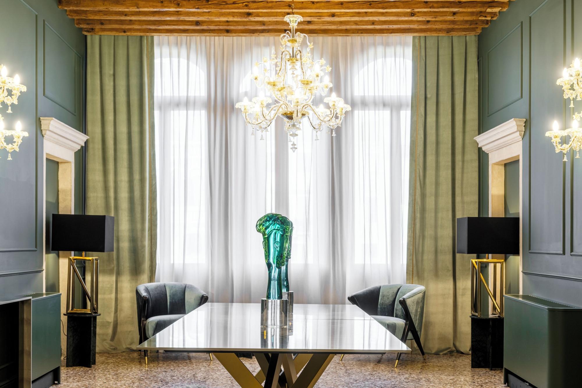 Vista Lobby Hotel Villa Viridia