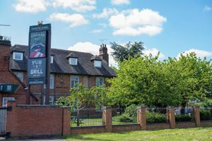 Alojamiento - Cocked Hat Hotel by Greene Kings Inns