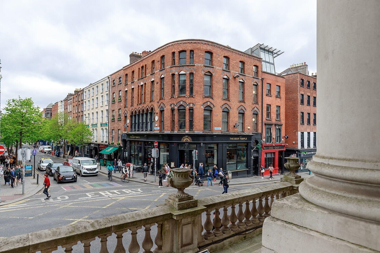 Vista Exterior Dublin Castle Suites