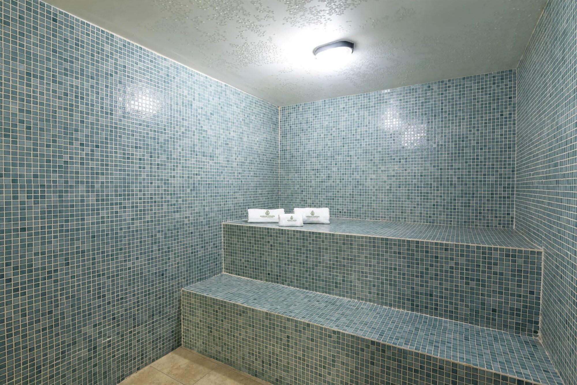 Spa Urban Green Hotel & Suites