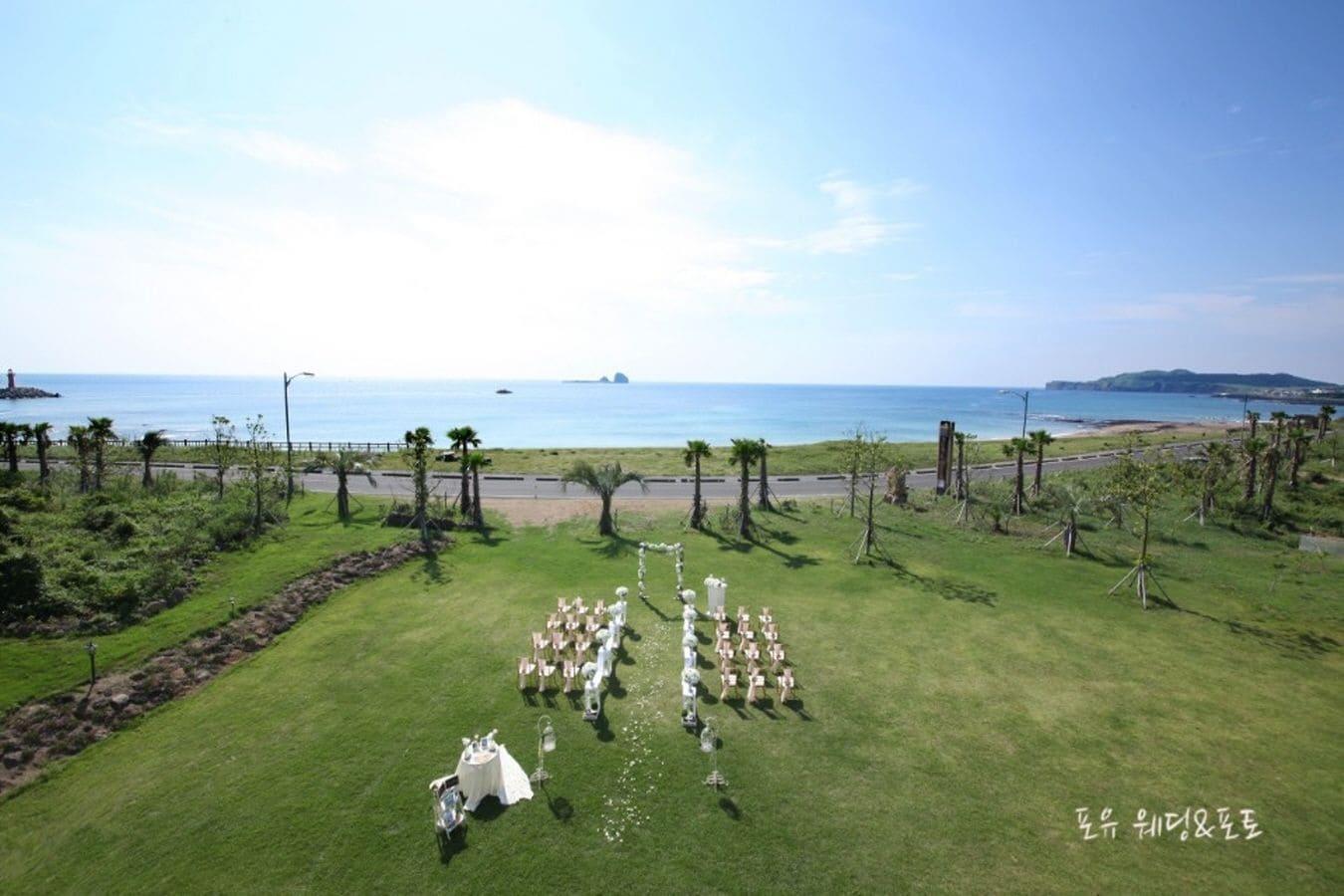 Vista Lobby Sun & Moon Resort