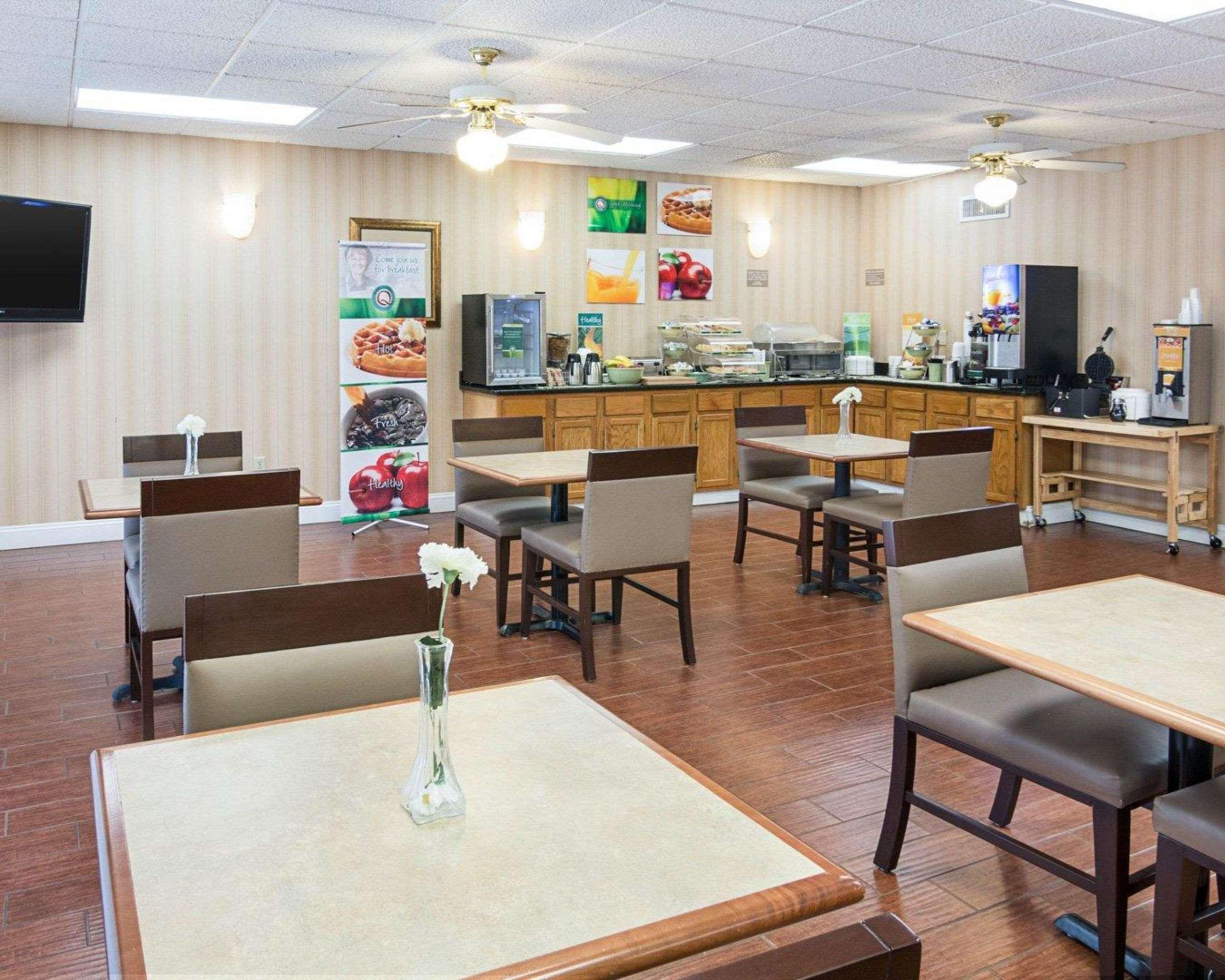 Restaurant Quality Inn Magnolia
