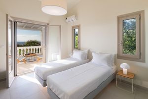 Alquiler Vacacional - Villa Sol - private pool, stunning sea views, fast internet, sleeps 6+