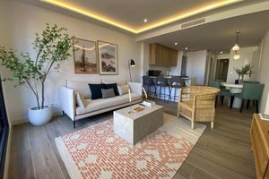 Alquiler Vacacional - w Stylish 2BR w Sunny Terrace in Chueca