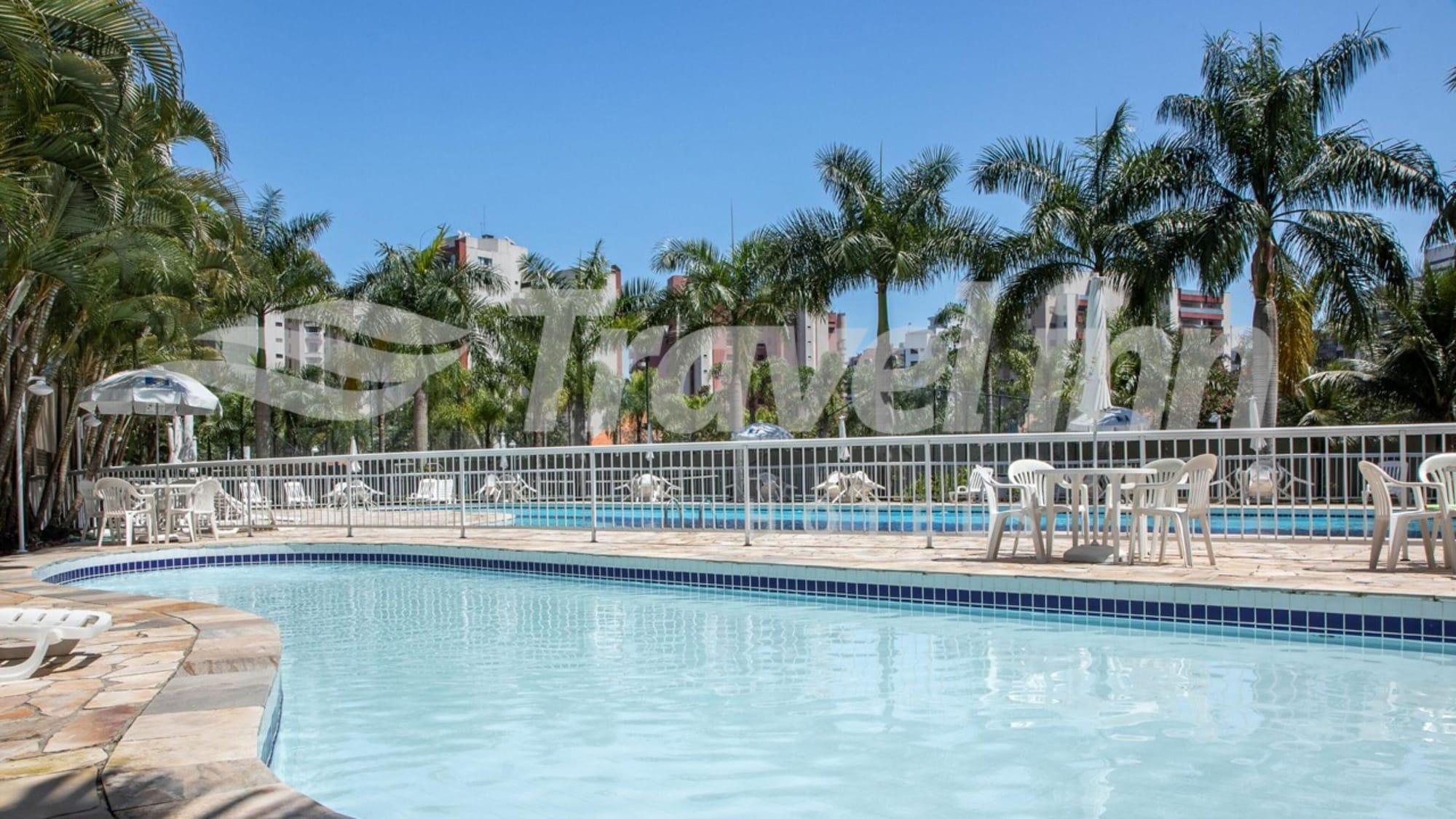 Vista Piscina Travel Inn Flats Riviera