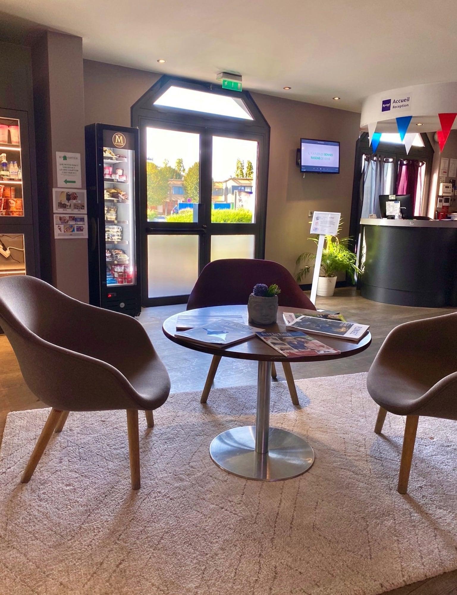Vista Lobby Campanile Le Blanc Mesnil