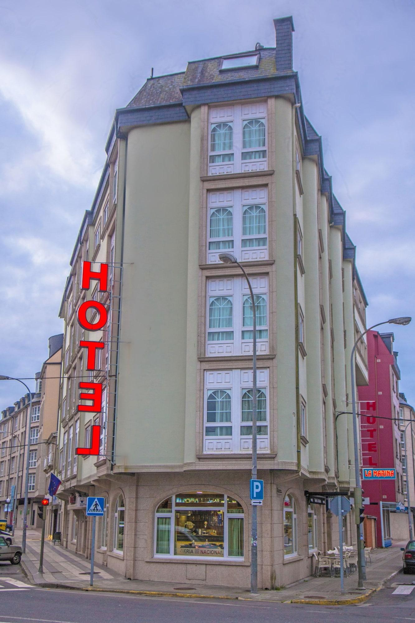 Vista Exterior Hospedium Hotel La Marina