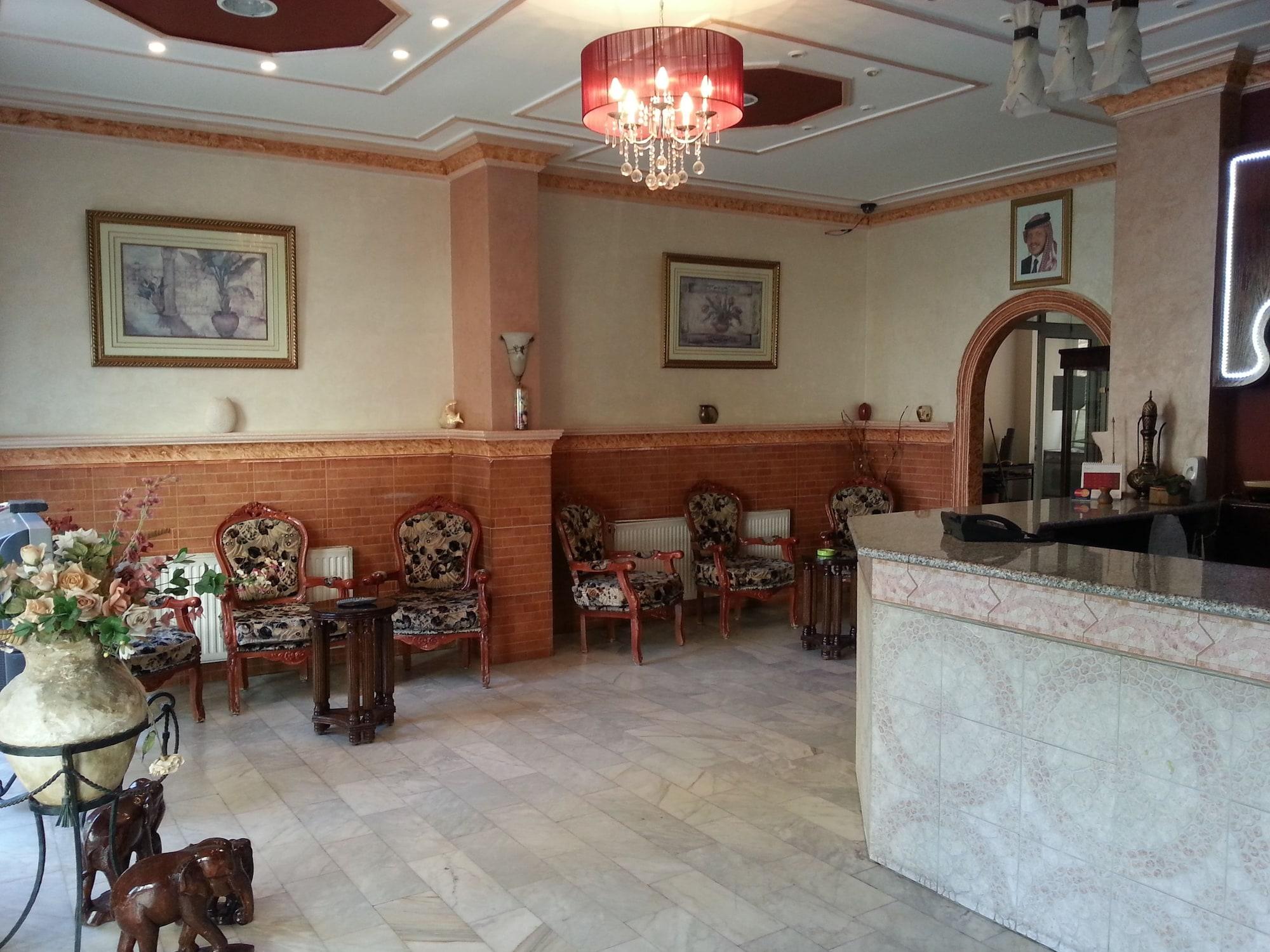 Vista Lobby Sufara Hotel Suites