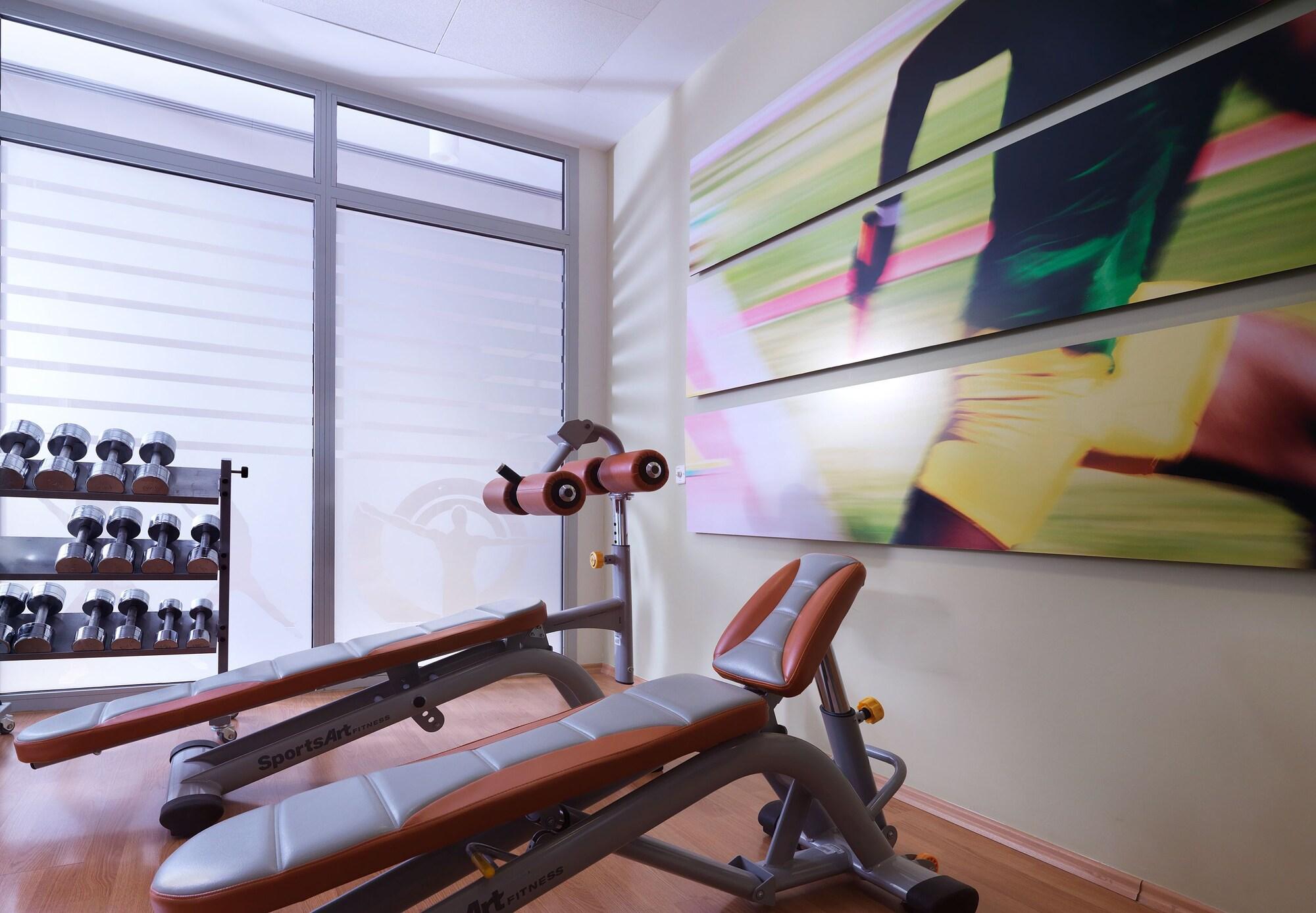 Gimnasio Elefsina Hotel