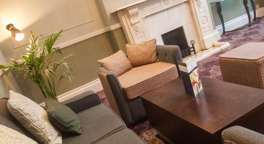 Vista Lobby London Chigwell Prince Regent Hotel, BW Signature Collection