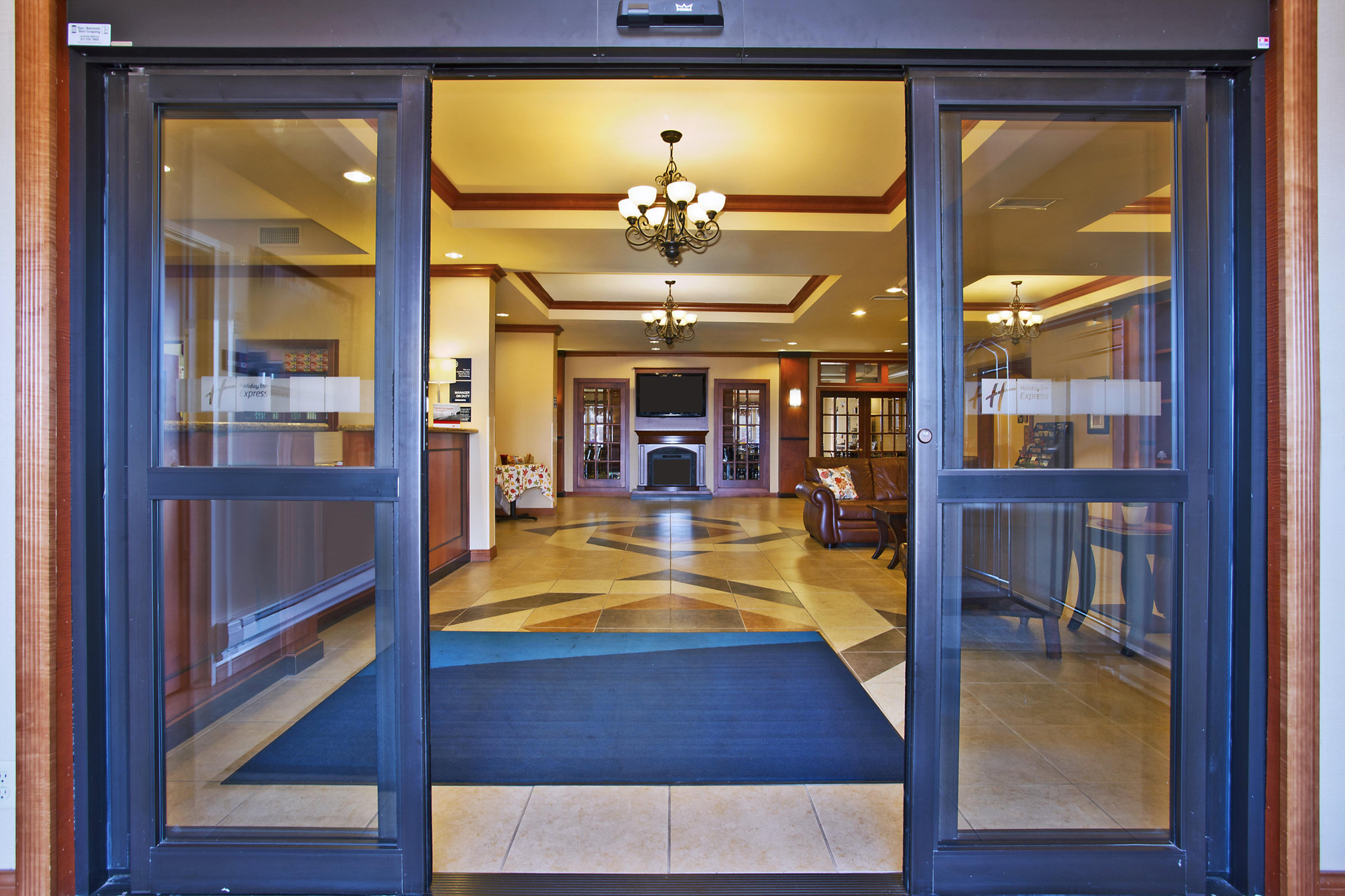 Vista Exterior Holiday Inn Express Hotel & Suites ANDERSON NORTH by IHG