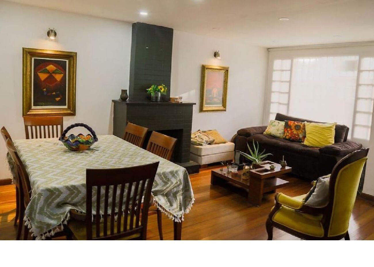 Sala de Reuniones ART AND VITALITY HOUSE