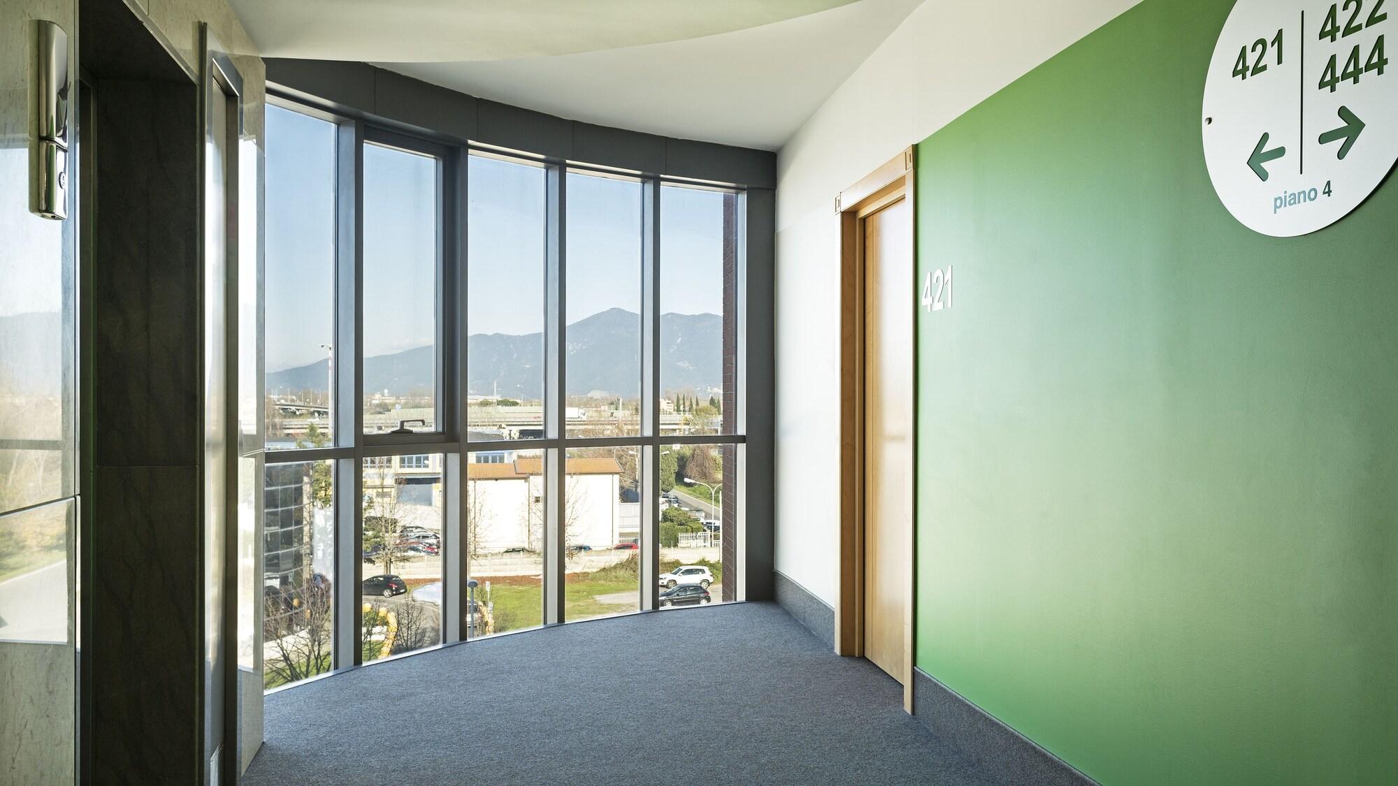 Varios B&B HOTEL Pisa Airport