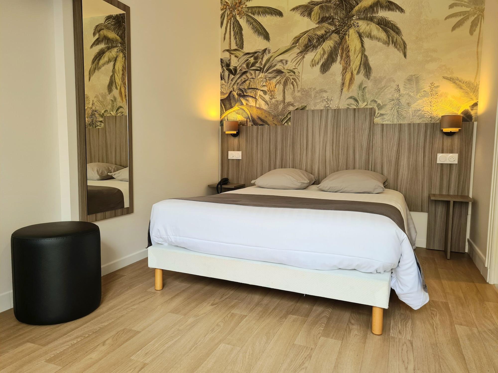 Varios Hotel Caravelle