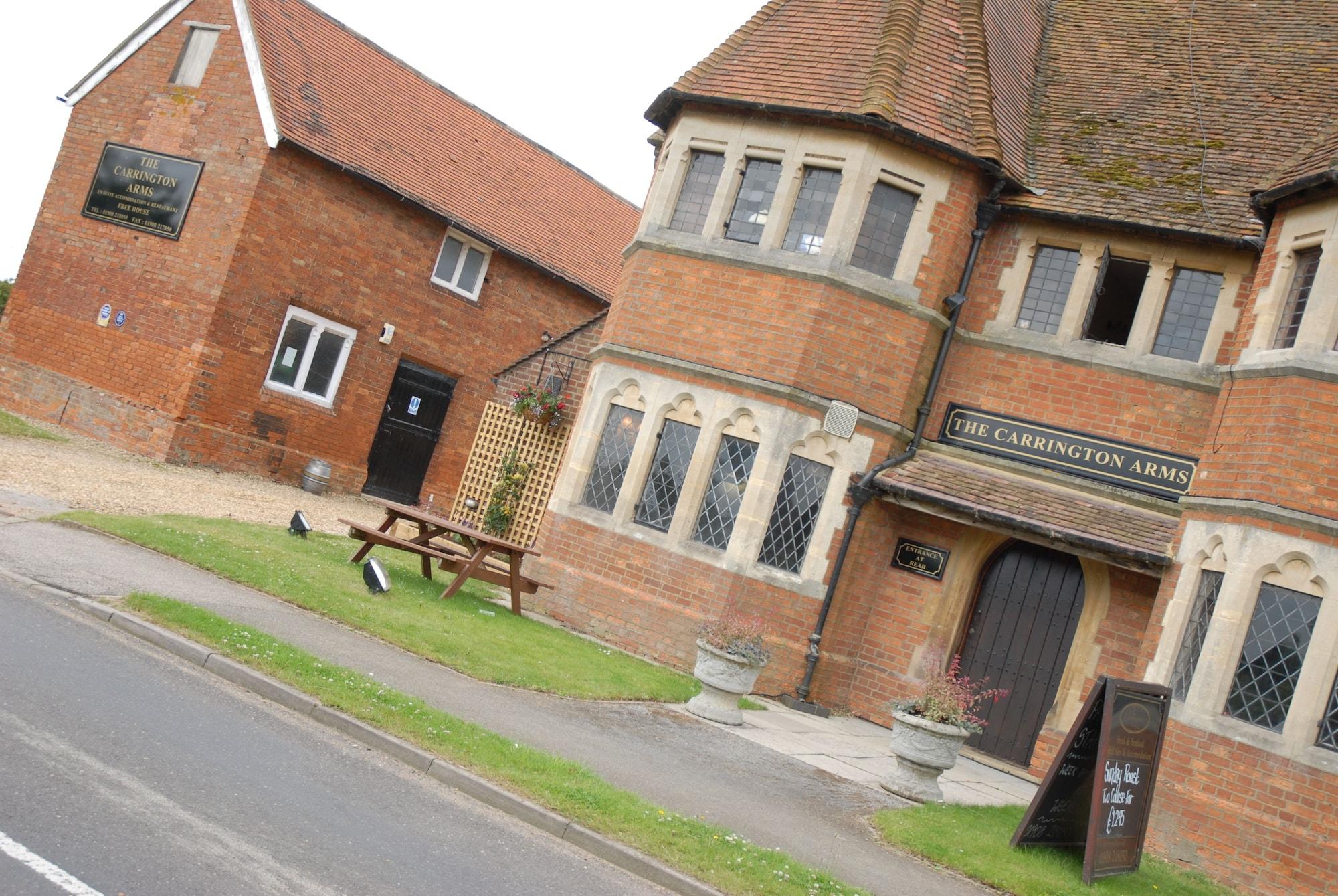 Varios The Carrington Arms