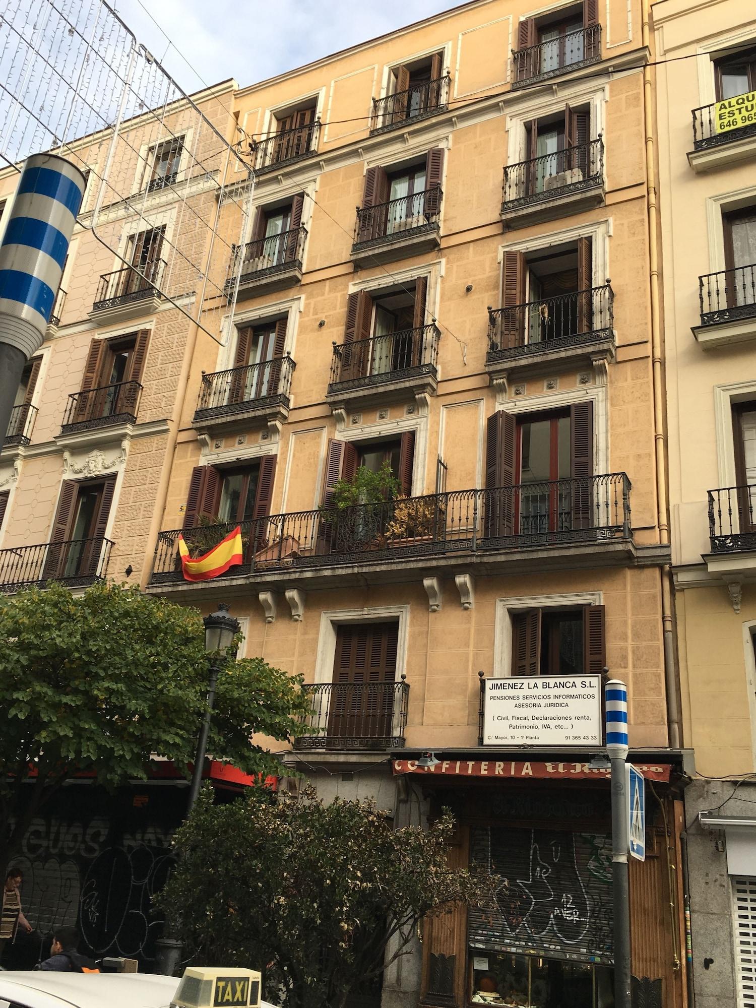 Vista Exterior Hostal Patria