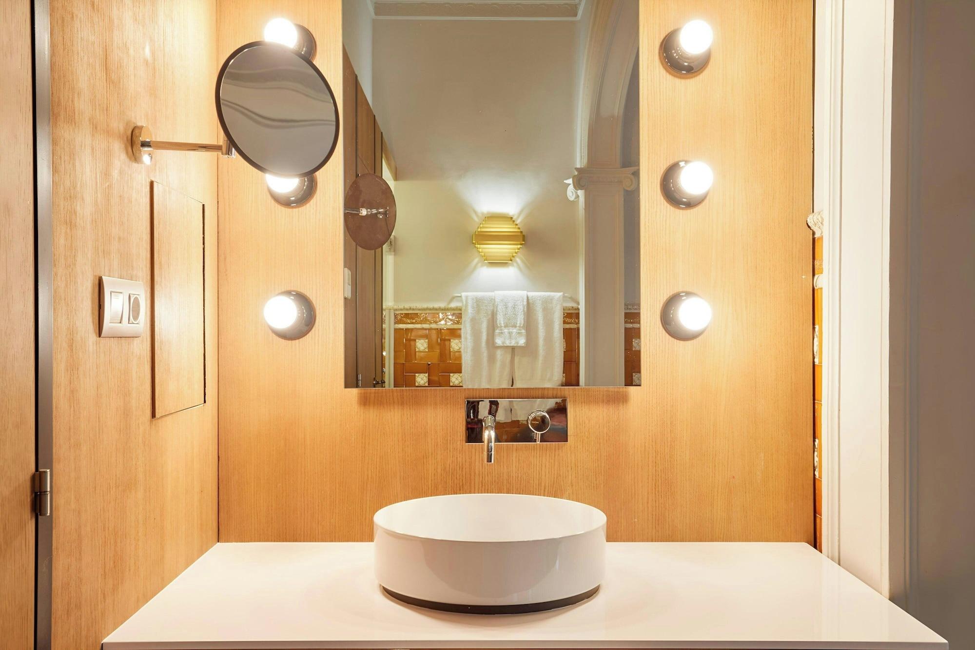 Equipamiento de Habitación Le Palacete Hotel Gracia District, Sonder by Marriott Bonvoy
