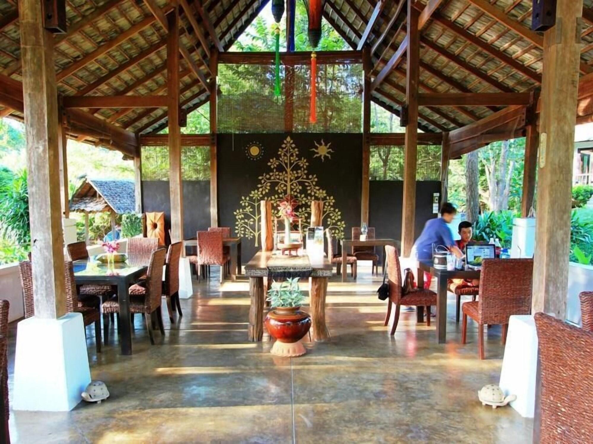 Vista Lobby Baan Rai Lanna Resort
