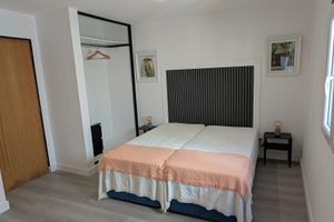 Alquiler Vacacional - Fabulous 1-bedroom apartment in pleasant Setúbal near the coast view marina