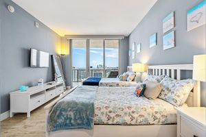 Alquiler Vacacional - Close to Beach w/ Views. Pool & Gym. Pet Friendly