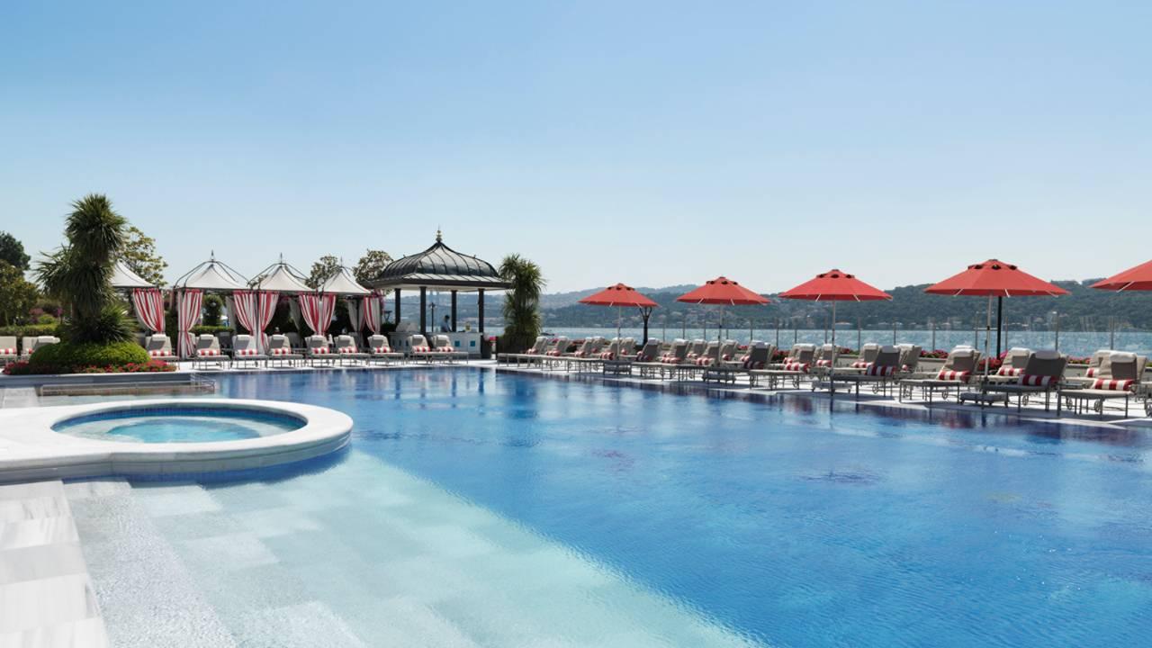 Vista Exterior Four Seasons Hotel Istanbul at the Bosphorus