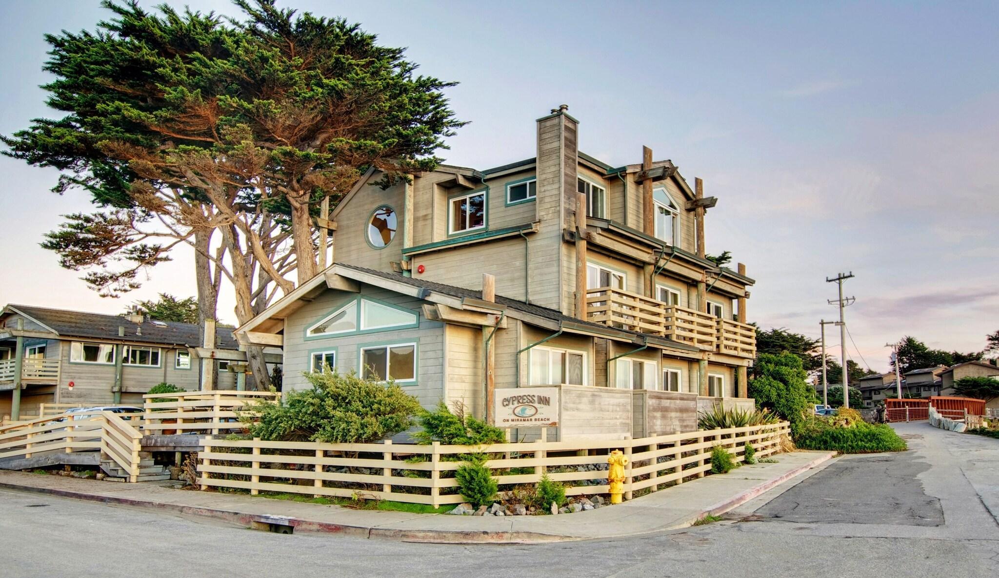 Vista Exterior Cypress Inn On Miramar Beach