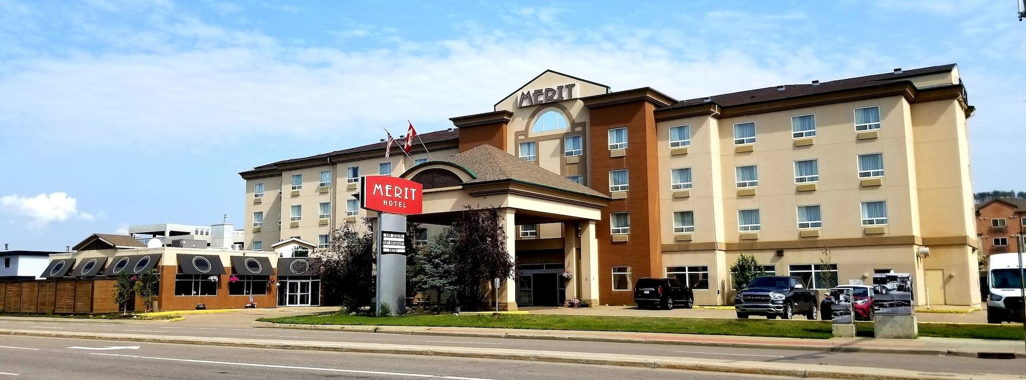 Vista Exterior Merit Hotel & Suites