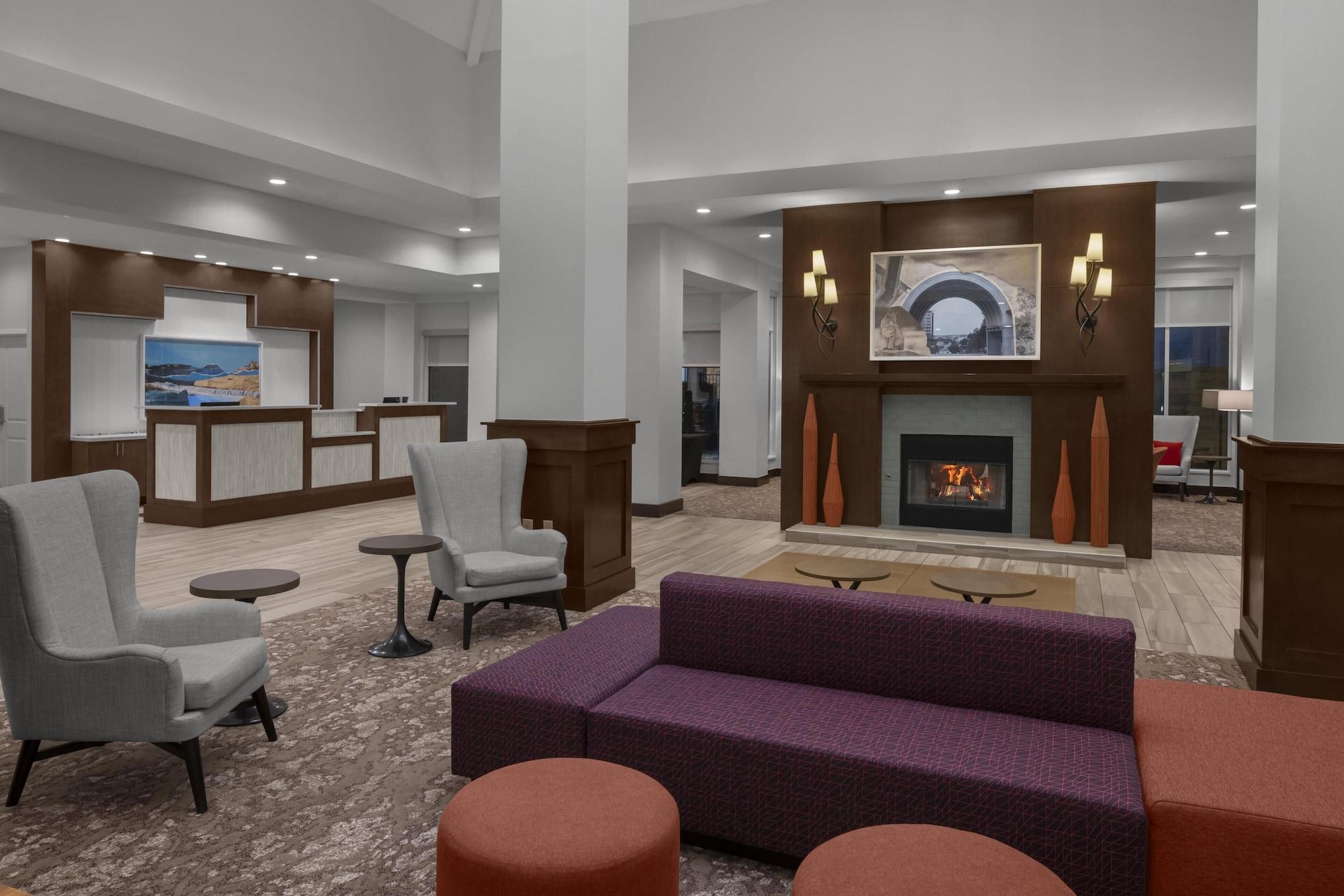 Vista Lobby Hilton Garden Inn San Marcos