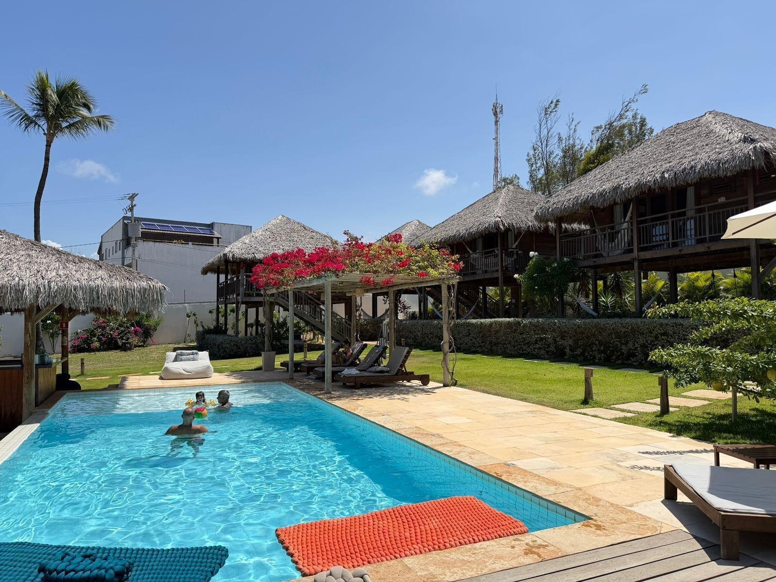 Vista Piscina Pousada Casa Caju Cumbuco Bangalows