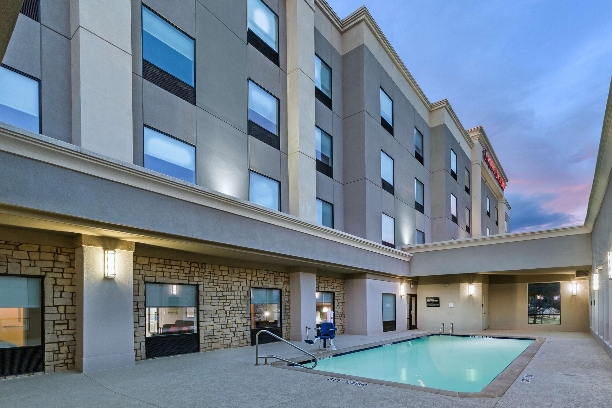 Vista Piscina Hampton Inn & Suites Dallas I-30 Cockrell Hill