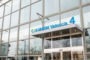 Alojamiento - Hotel ILUNION Valencia 4