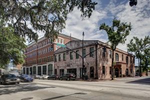 Alojamiento - Staybridge Suites Savannah Historic District by IHG