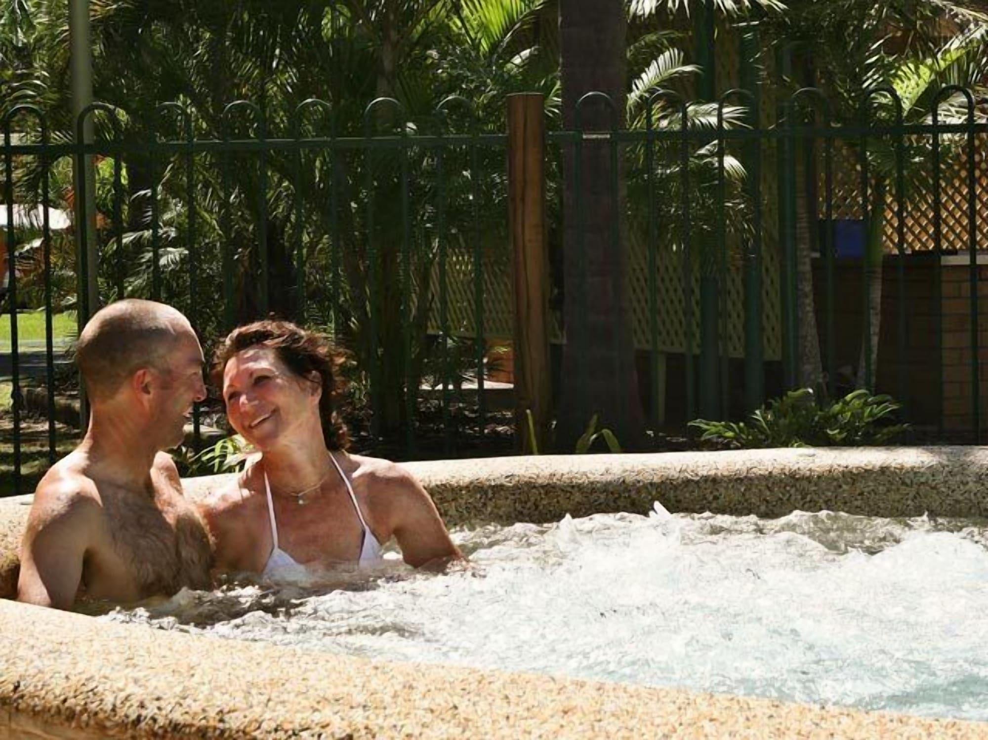 Spa Gateway Lifestyle Lorikeet