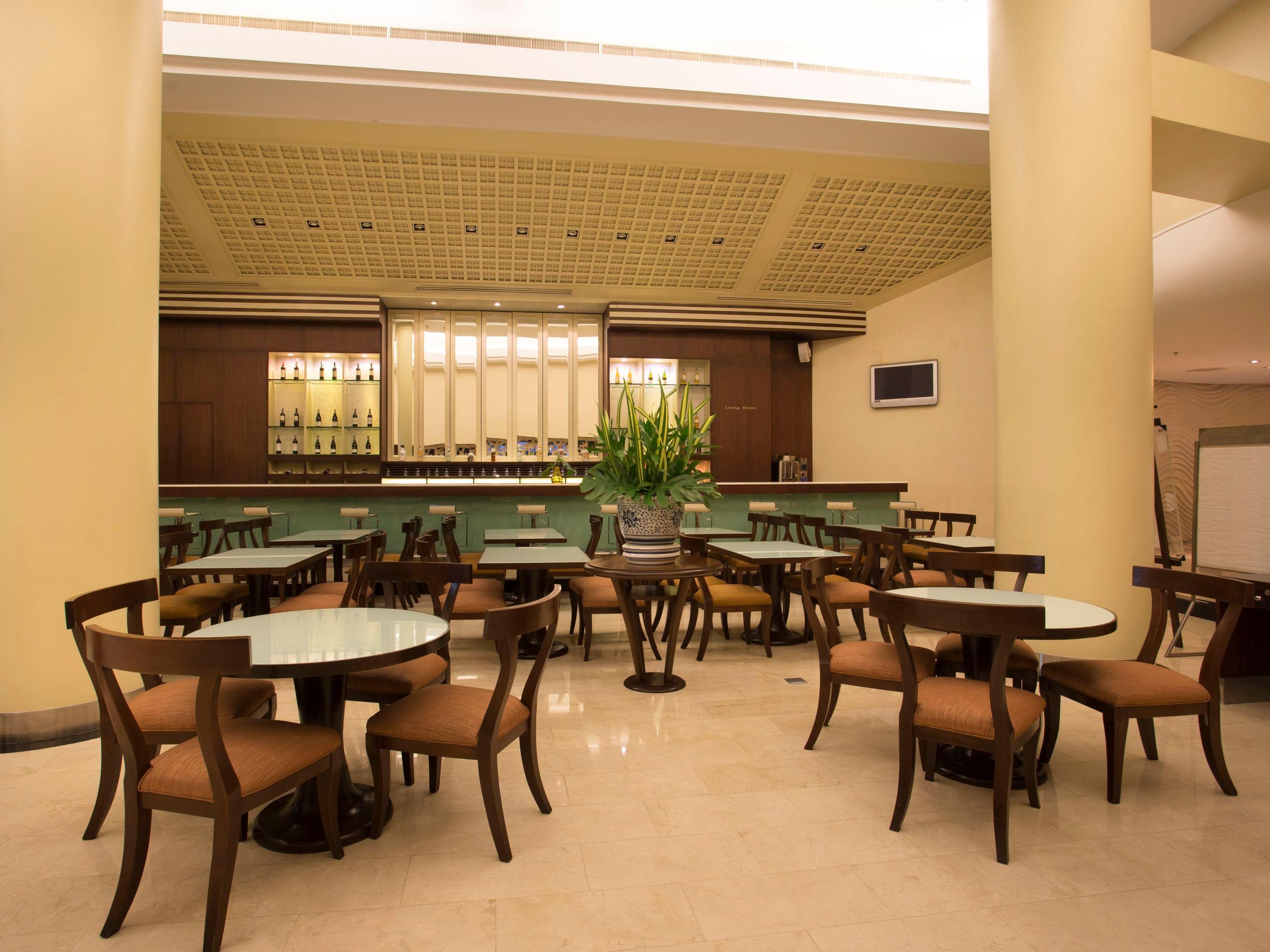 Restaurant The Davis Bangkok Hotel