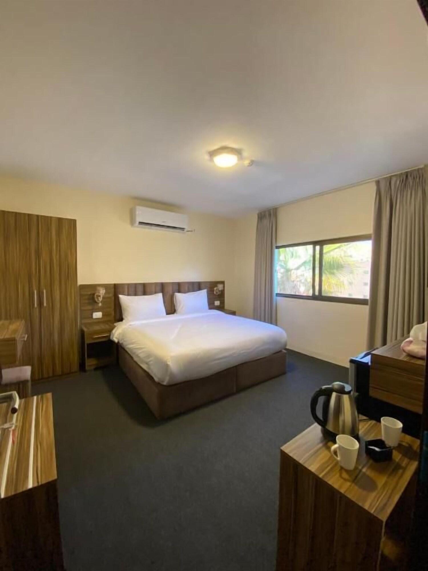 Varios Petra Jewel Hotel