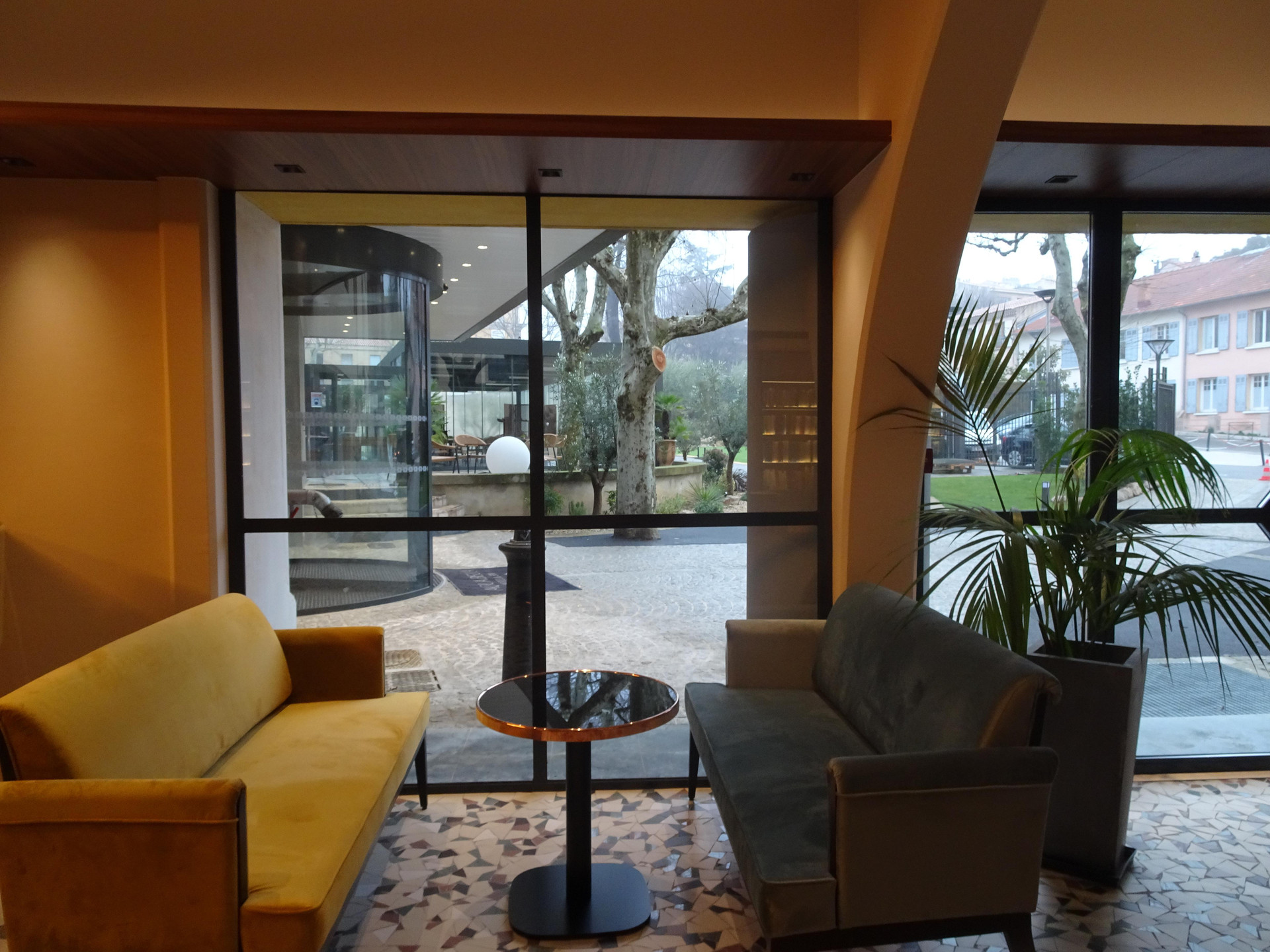 Vista Lobby Aquabella Hôtel & Spa