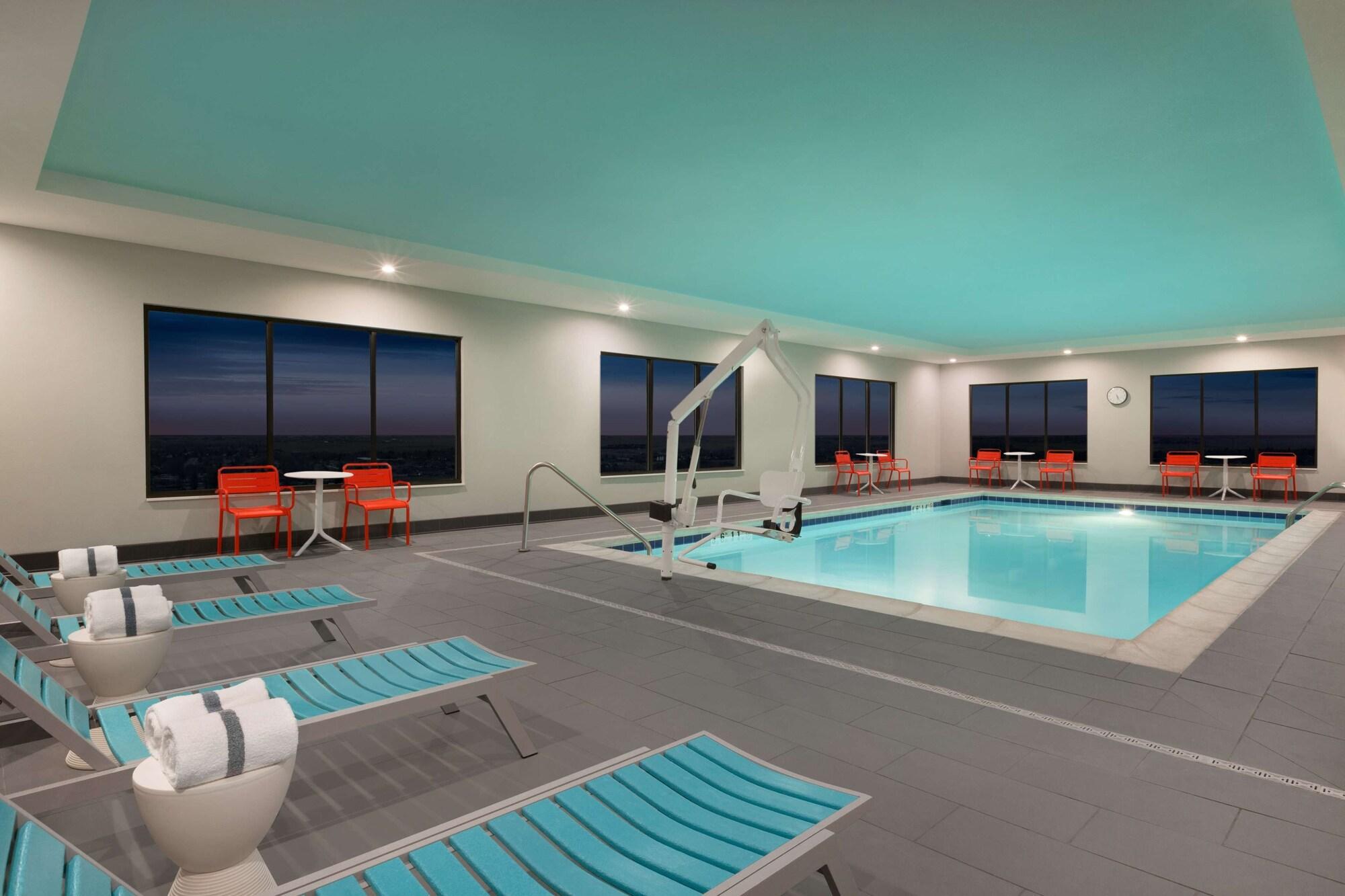 Vista Piscina Tru by Hilton Cheyenne WY