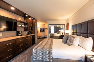 Alquiler Vacacional - Two-Bedroom Luxury Suite at the Cliff Club at Snowbird.. Peak Wildflower Season